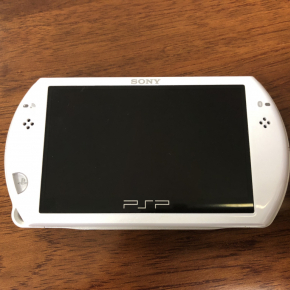 PSP GO