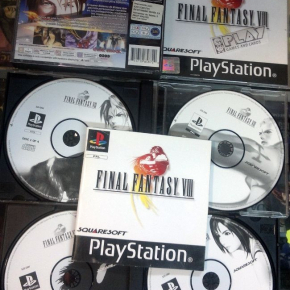 Final Fantasy VIII - Sony PlayStation 1 - PAL Complet - Bon état