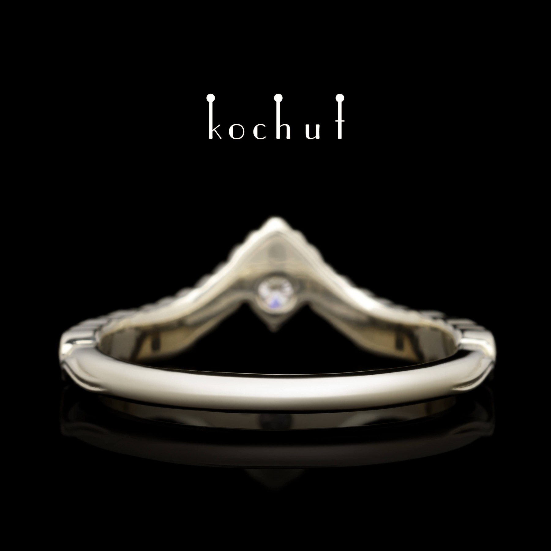 August treasure - Image 3