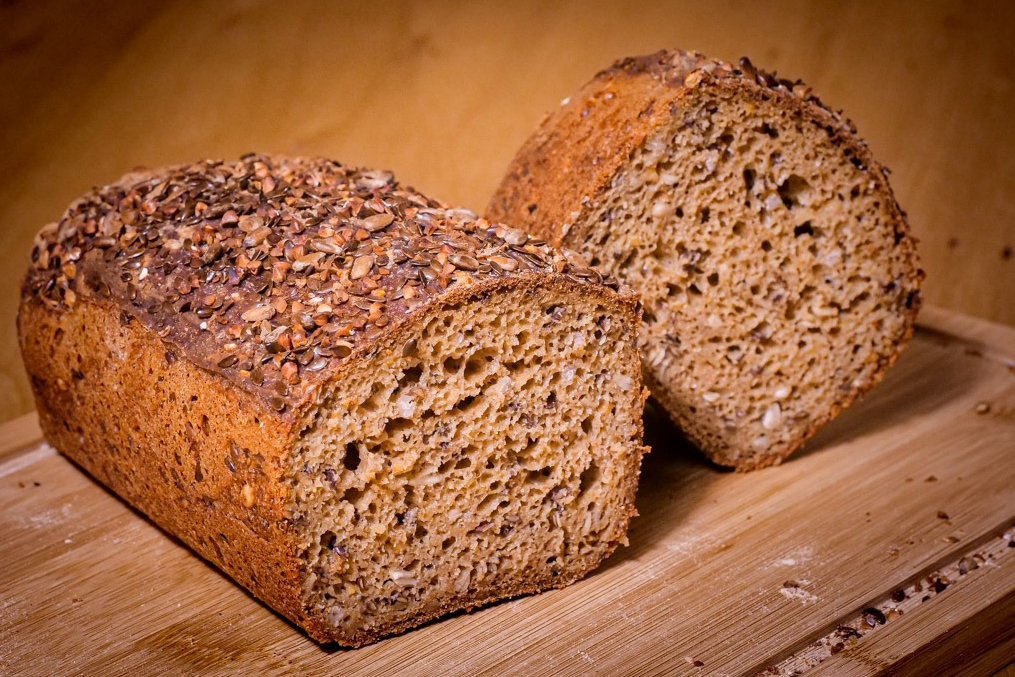 Pain sans blé GRAINES(riz/sarrasin/maïs/tapioca)moulé 1,2kg BIO*