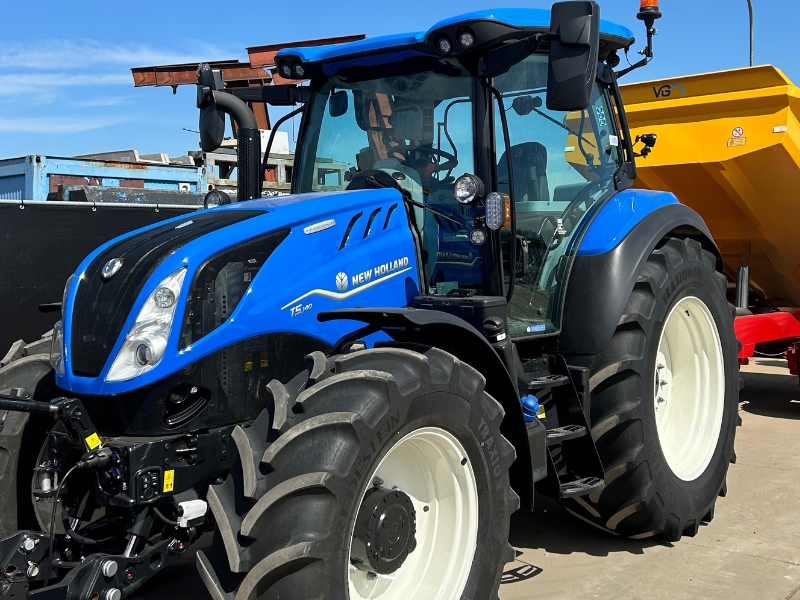 tractor met kipper