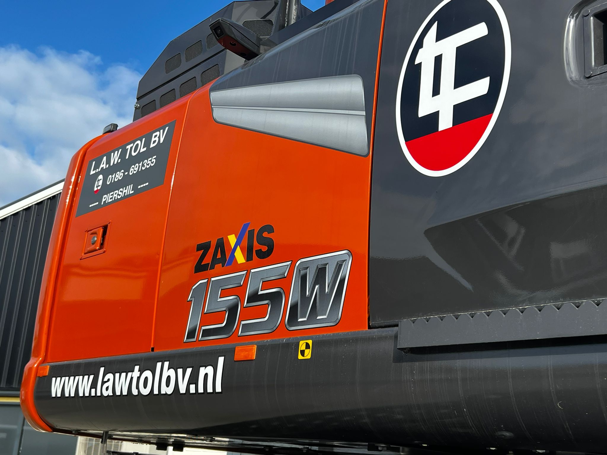 Hitachi ZX155W-7