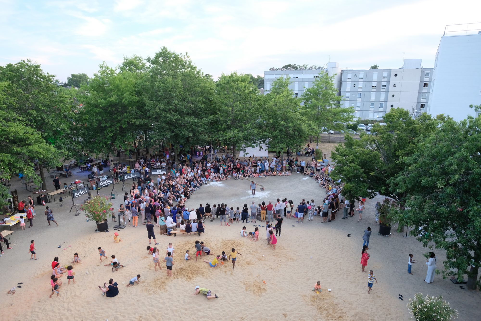 Le Grand T - Bottière Pin-Sec - Jumelage - Fête
