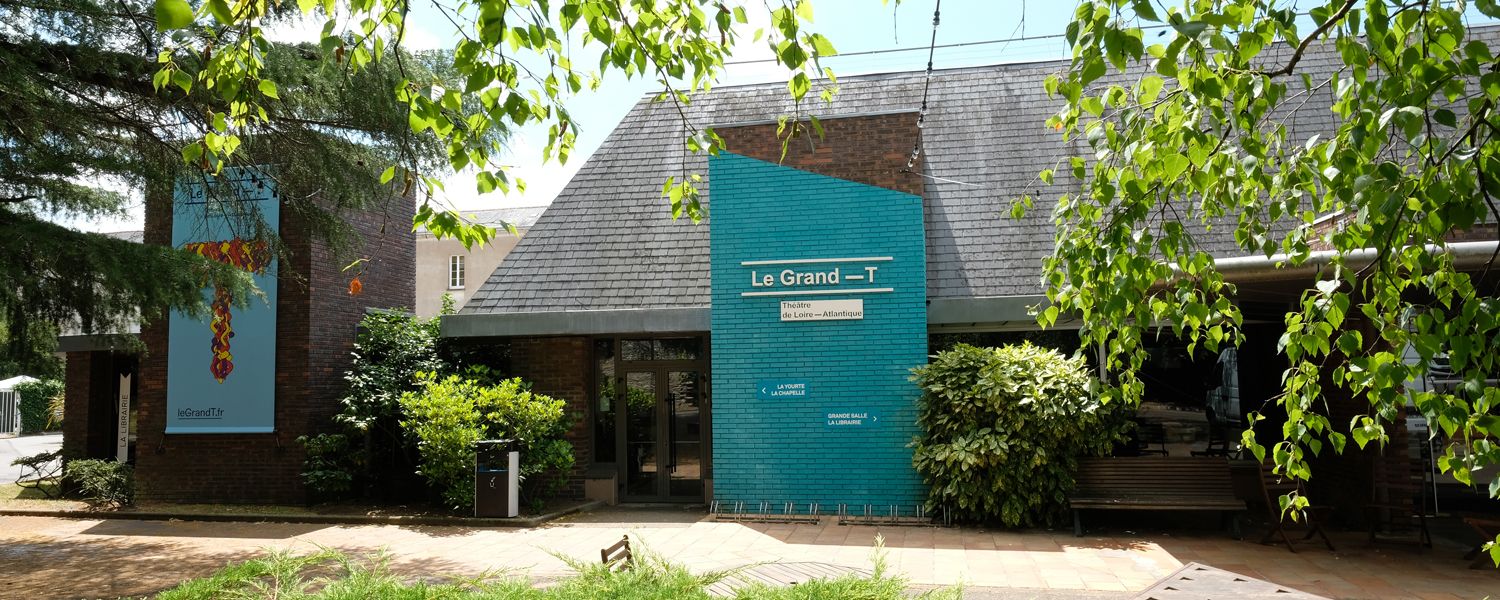 Le Grand T recrute son.sa Directeur.trice Administratif.ve et Financier.ère