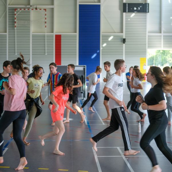 Initiation au cirque au collège Saint-Michel à Nort-Sur-Erdre