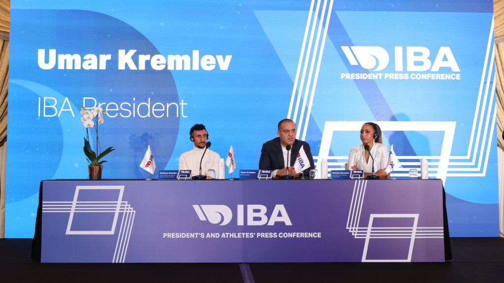 Conférence de presse de l'IBA, jeudi 16 novembre 2023 à l’Hotel Shangri-La Paris.