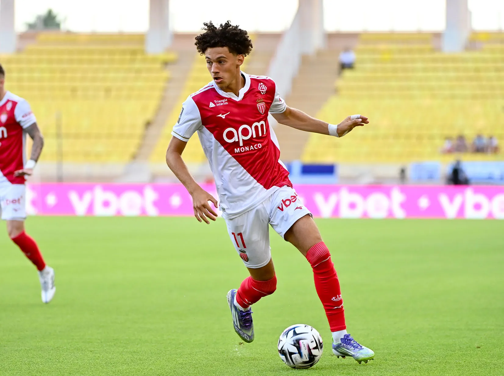 2208-2526-L1-Monaco-Akliouche-2.webp