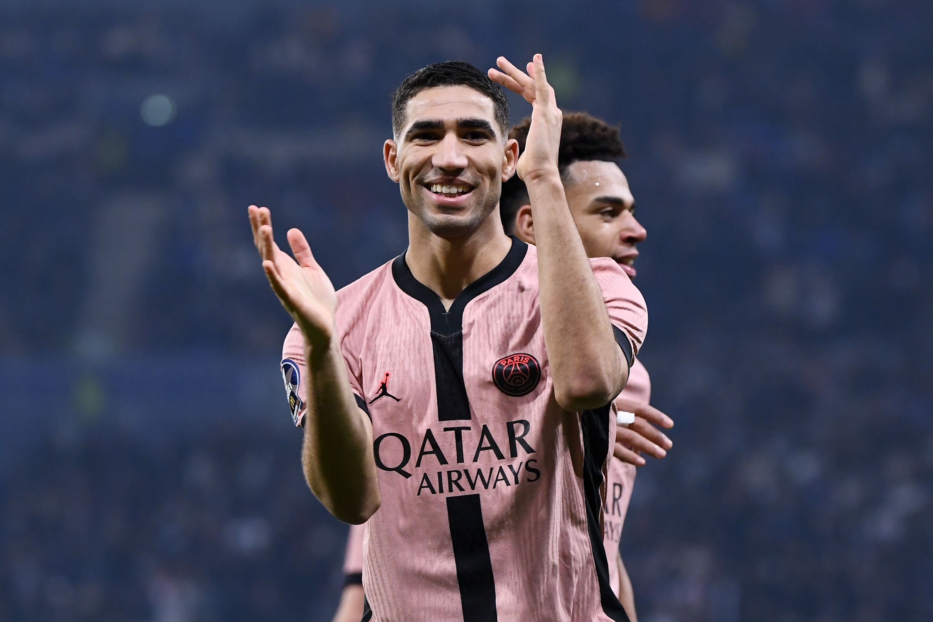 Khám Phá Achraf Hakimi - Hậu Vệ Tốc Độ Từ Real Madrid