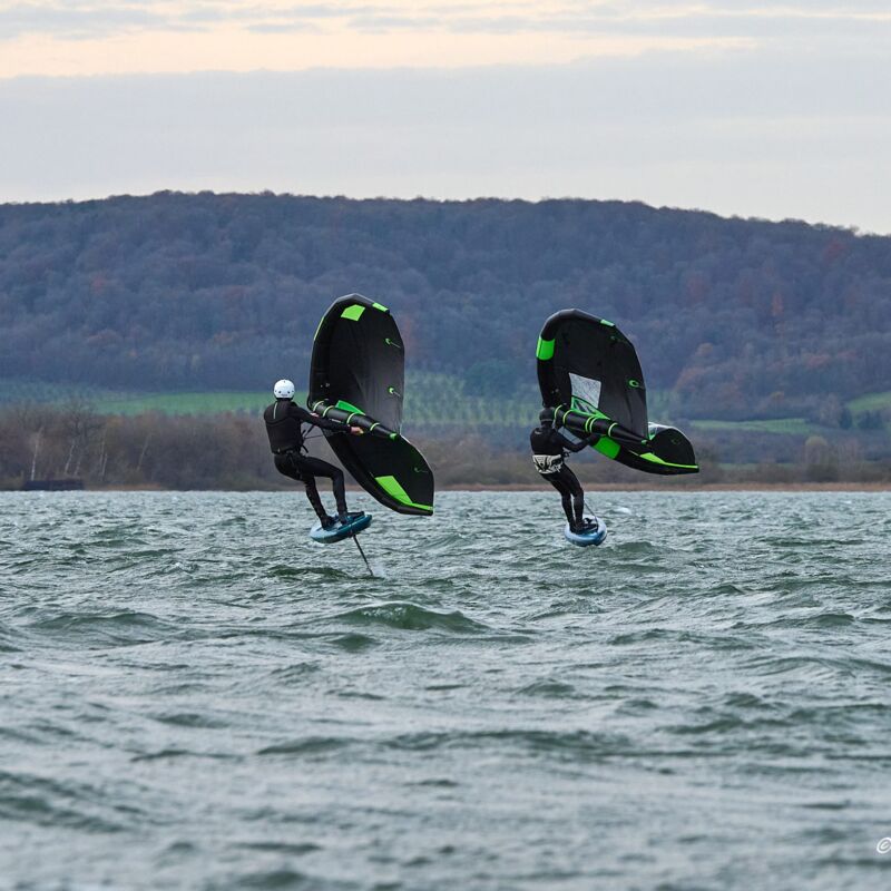 wingfoils sur le lac de Madine
