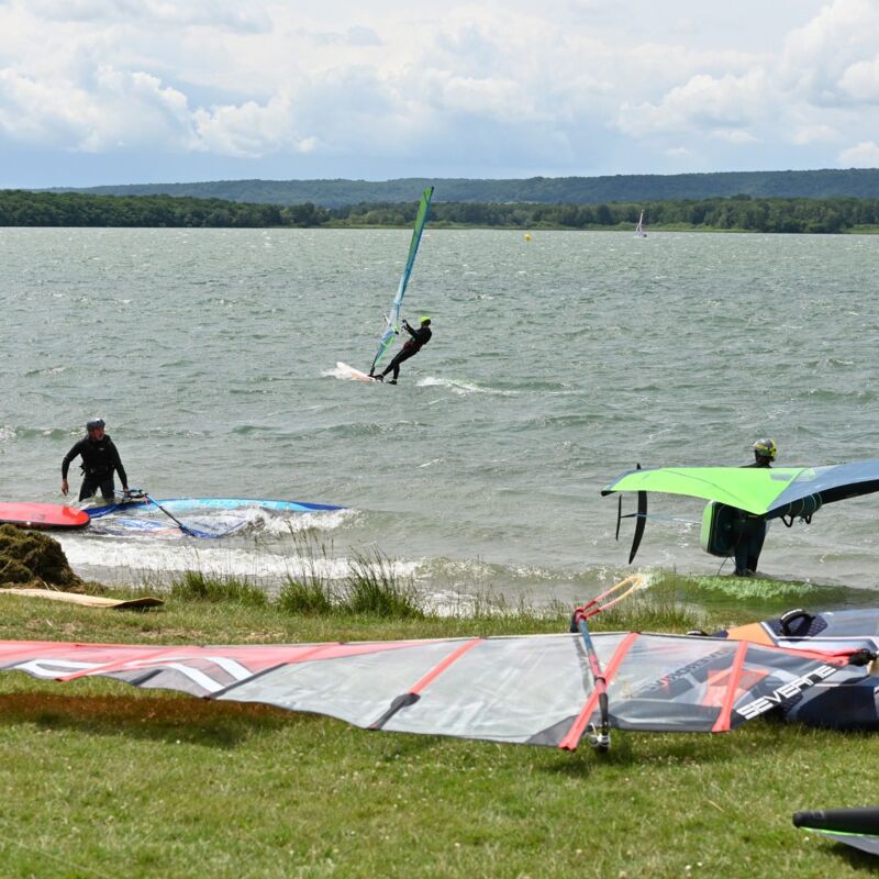 wingfoils sur le lac de Madine
