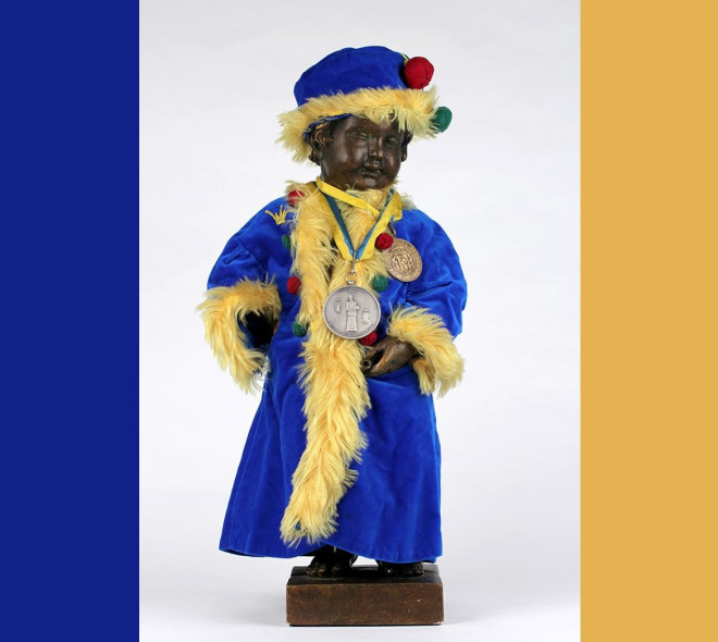 Manneken-Pis enfile son costume de Kuulkapper de Saint-Gilles