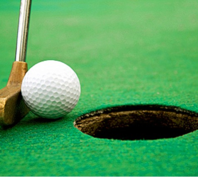 Mini-golf, maximum fun