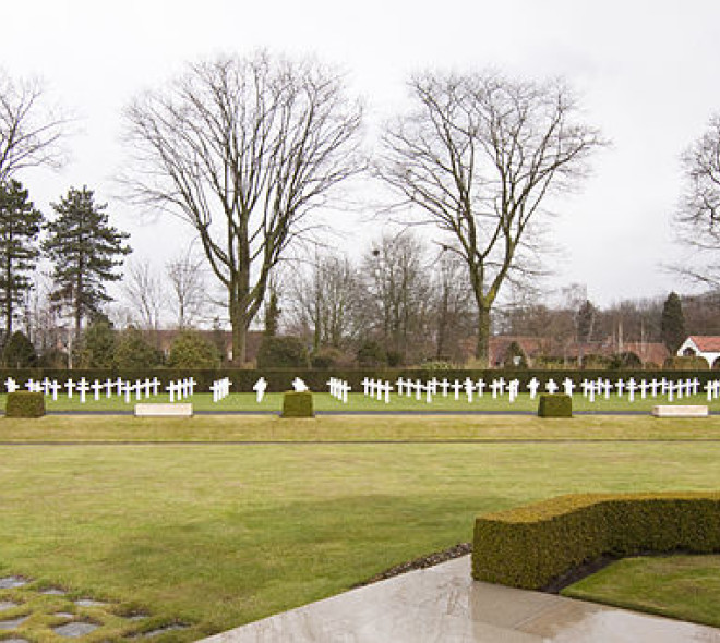 Adopt a grave at Flanders Field American Cemetery