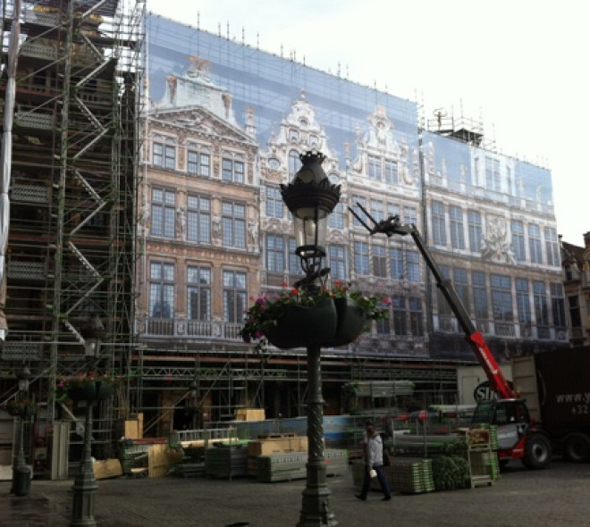 Facades on the Grand Place get freshened up