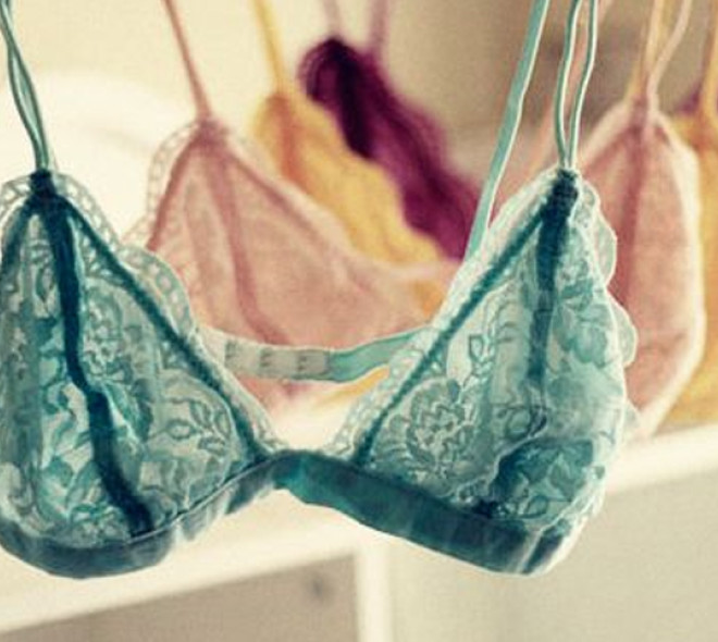 Messieurs, comment bien choisir le cadeau lingerie ?