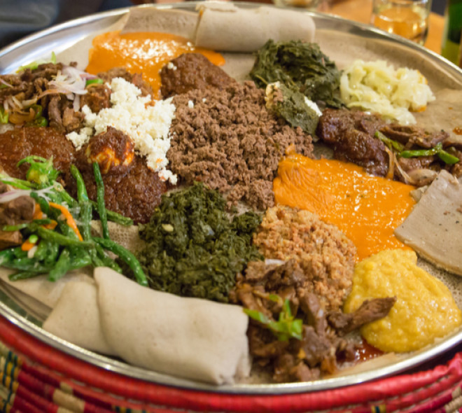 Toukoul: the restaurant-bar that takes you to discover the Ethiopian culture