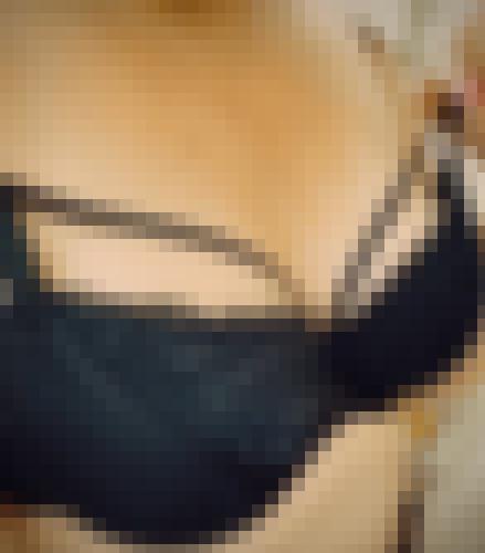 Photo from AmortentiaA into Lingerie de couleur