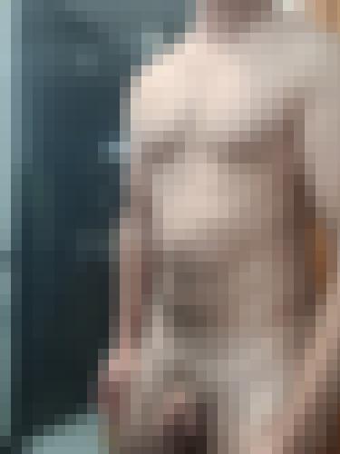 Photo from Charly.22 into Dans la salle de bain