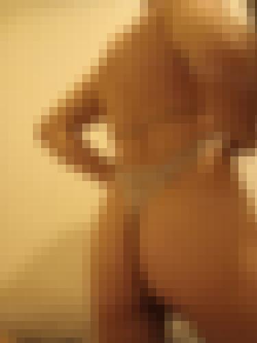 Foto de user1767086499549 en Je montre mes sous-vêtements