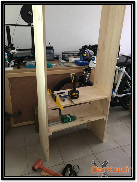 https://s3.eu-west-3.amazonaws.com/medias.darkou.fr/Bricolages/Etagere-Cumulus/etagere-13.png
