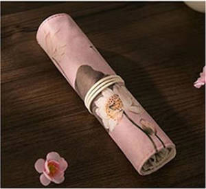 Petite trousse en tissu rose "Lotus" | 古风笔袋山海经卷轴铅笔袋 荷举