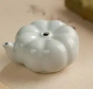 Compte-gouttes d'eau "citrouille" en porcelaine | 汝窑南瓜水滴砚滴