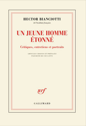 Un jeune homme étonné