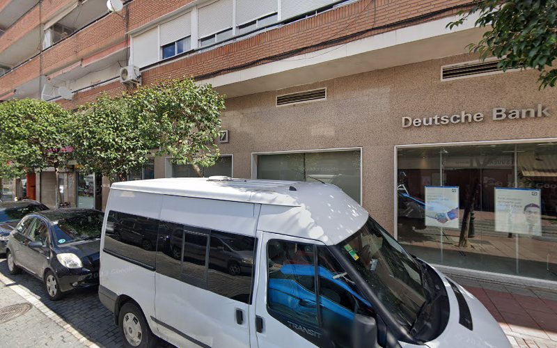 Henry Peluqueros en Torrejón de Ardoz