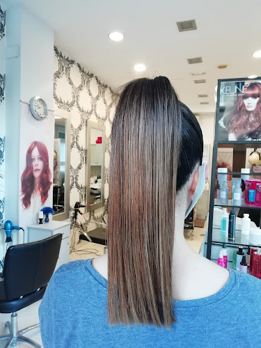 Lola Martí Peluquería en Valencia