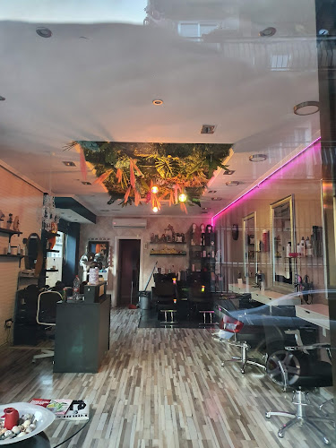 Nanos Estilistas by Mariano Pereira en Torrejón de Ardoz