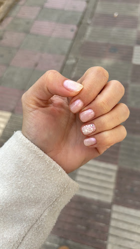 Nova Era Peluquería Estetica Barbería y Nails en Tarragona