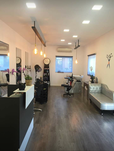 Peluquería Centro de Belleza Laura Paris en Arroyomolinos