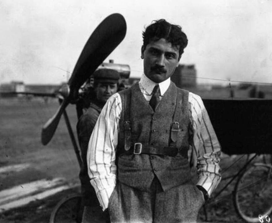 Roland Garros, héros de l'aviation
