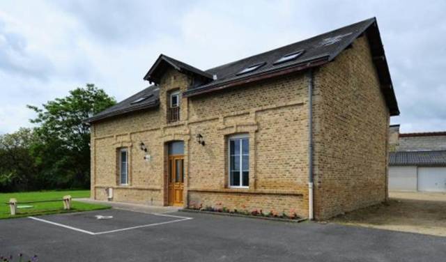 Gite La Cure, maison spacieuse pour 2 à 10 pers. à moins d'1h de Reims, Charleville-M. et Sedan - Savigny-sur-Aisne - Ardennes