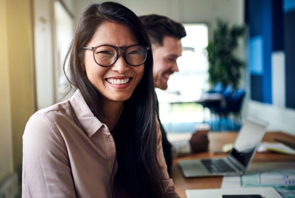 Specs_women_laugh.jpg