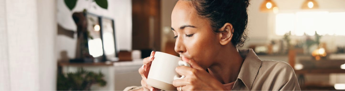woman drinking coffee