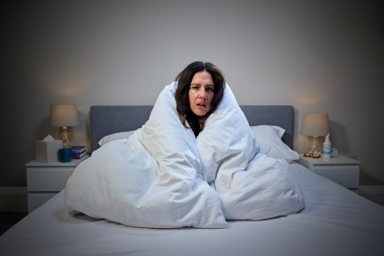 lady_on_bed