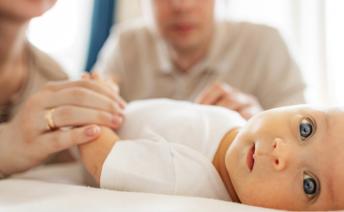 baby_lying_thumbnail