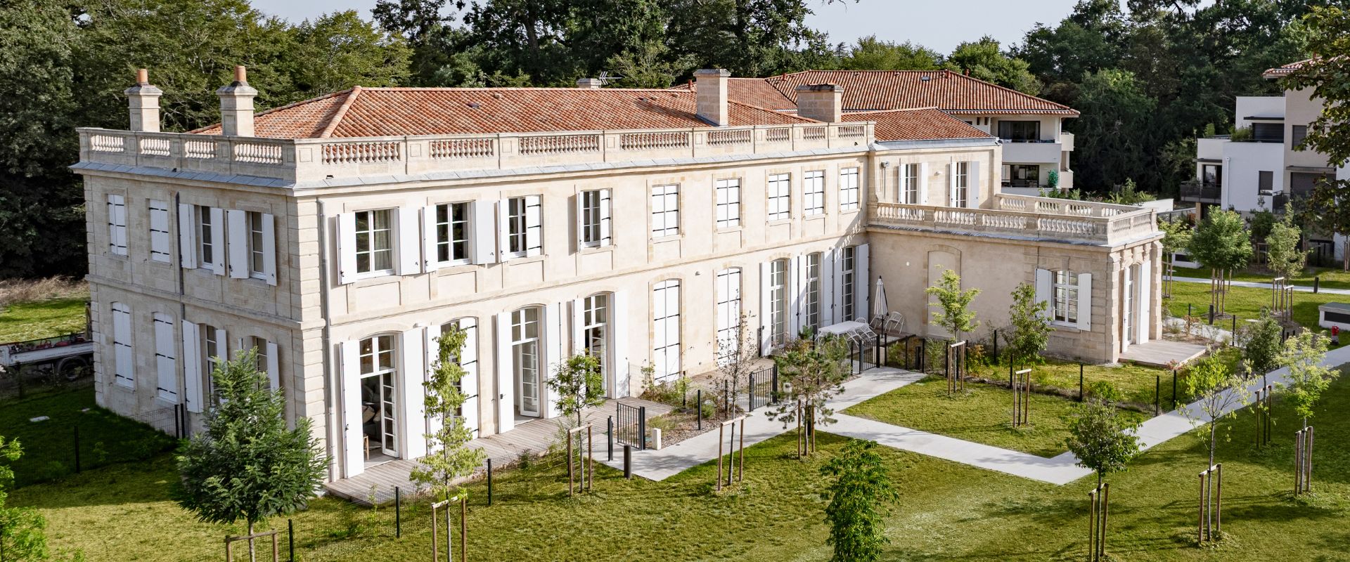 DOMAINE DE LAHOUNEAU - BAT C - CHATEAU