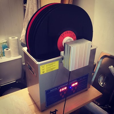 Photo 3 of Trou Noir Disques