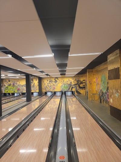Photo 2 of Bowling RhinOr Palace
