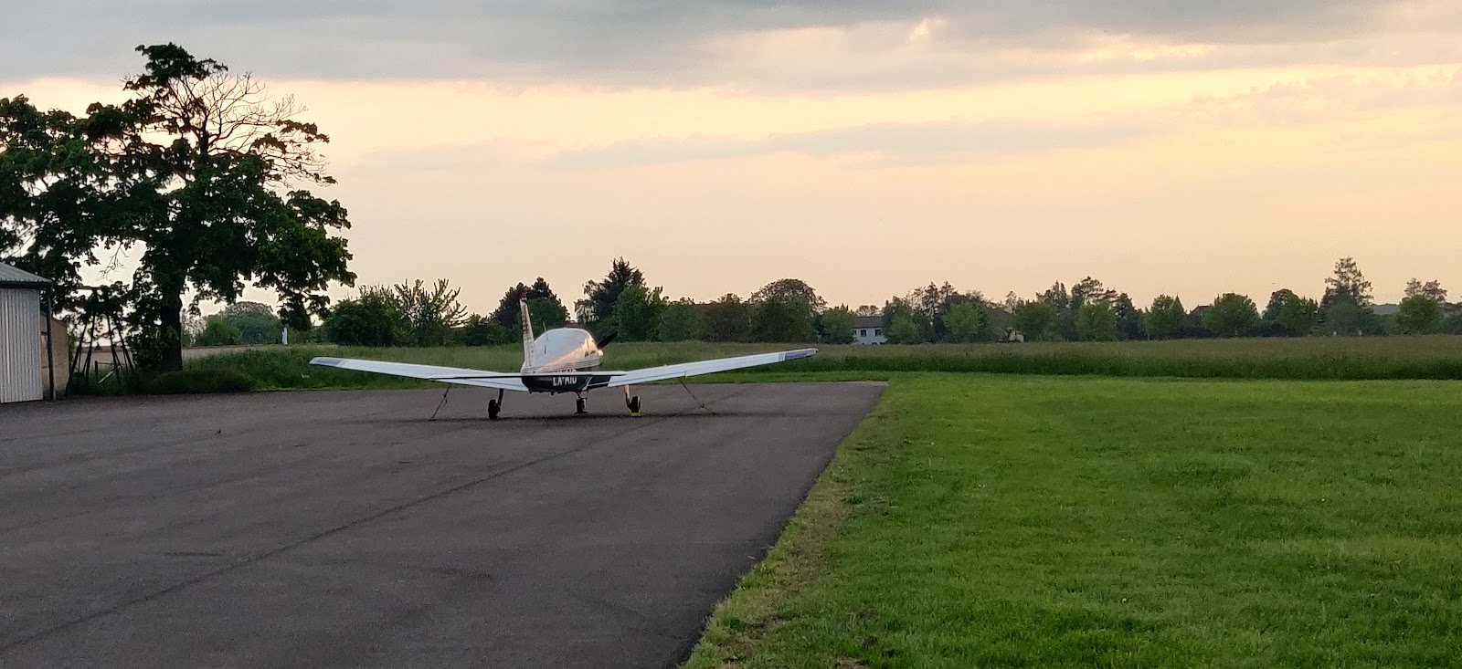 Photo 3 de Aérodrome Doncourt Les Conflans