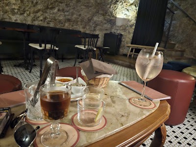 Photo 3 de Les folies d'Edmonde - Bar à Cocktails