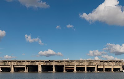 Bassins des Lumières (Base sous-marine - Uboot bunker)