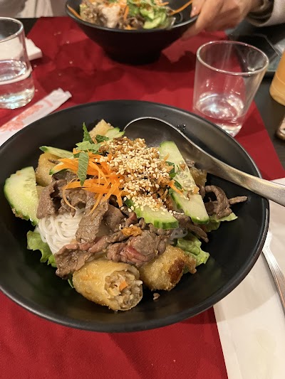 Photo 3 of Viet Manh