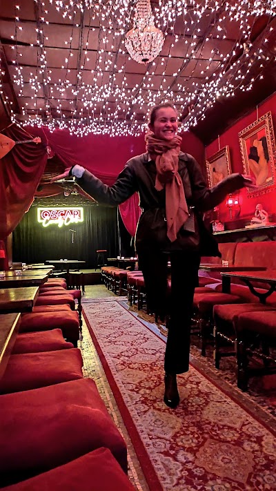 Photo 4 de Café Oscar Comedy Club