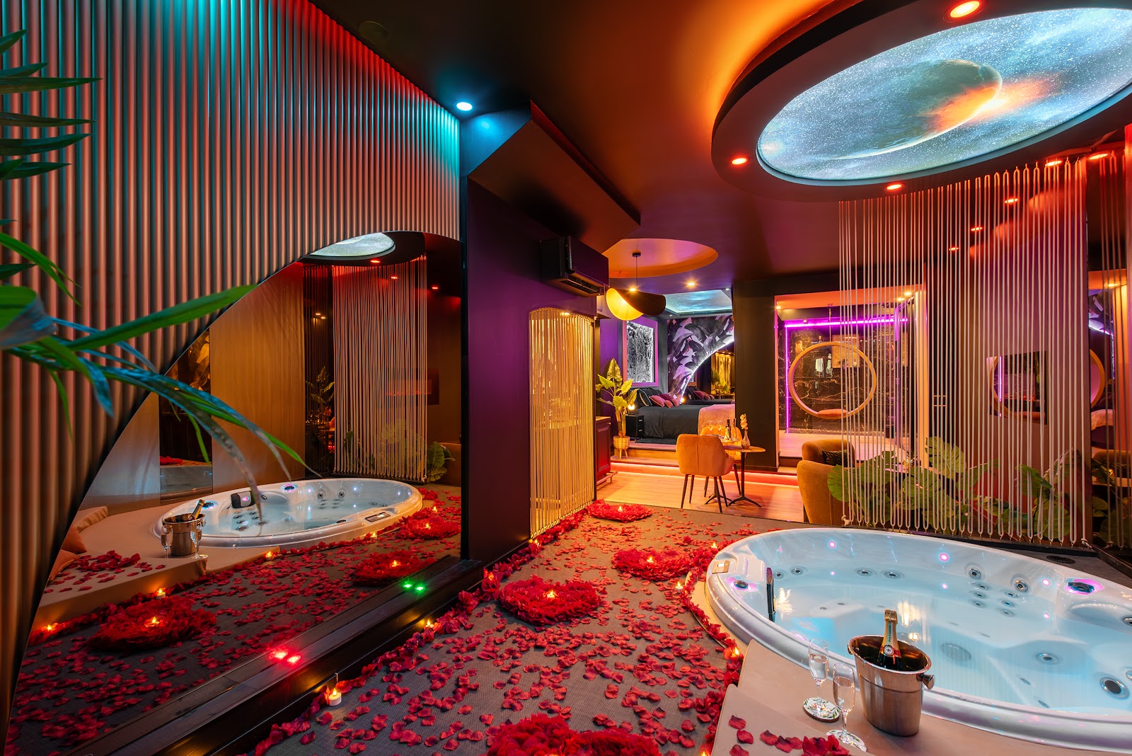 L'Insolite Spa Privatif : Love Room avec spa privatif, Love hôtel, séjour ou week-end romantique, à Toulouse et Albi
