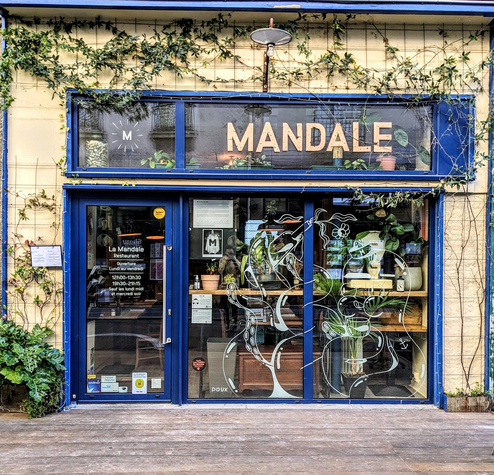 Photo 1 de La Mandale Restaurant