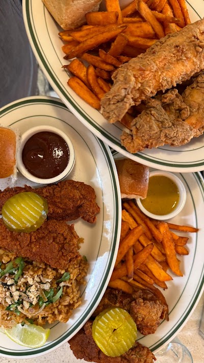 Photo 3 de BUCK - Fried Chicken & Wine