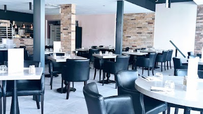 LE PLAISANCE RESTAURANT